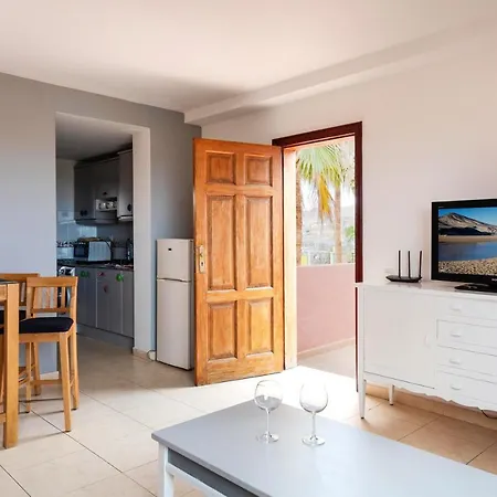 One Bedroom With Shared Pool Garden And Wifi At Lejlighed *