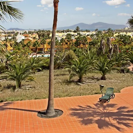 One Bedroom With Shared Pool Garden And Wifi At